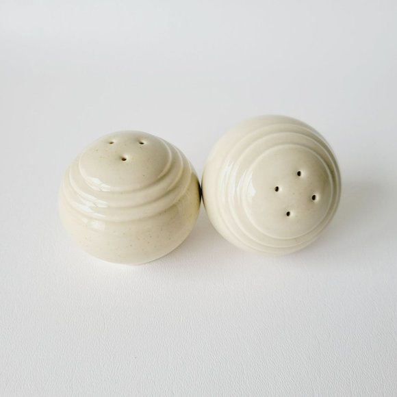 Vintage Pfaltzgraff Cappuccino Salt & Pepper Shaker Beige USA Made Discontinued - Picture 4 of 10